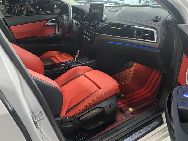 Фото 15 - BMW 1 Series