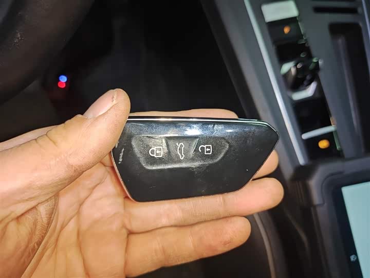 Фото 11 - Volkswagen Golf