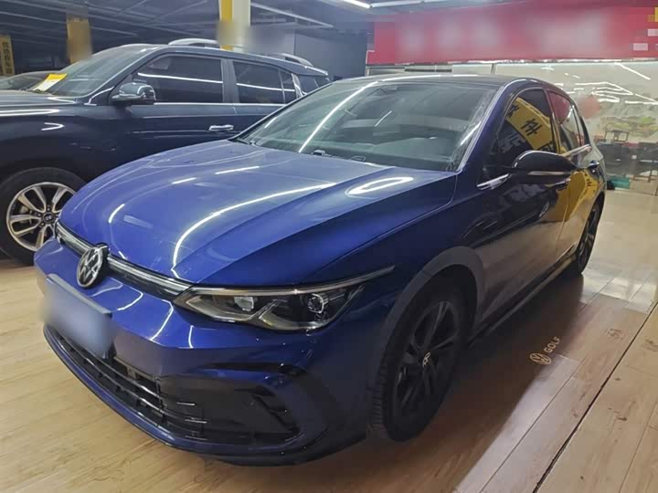 Фото 2 - Volkswagen Golf