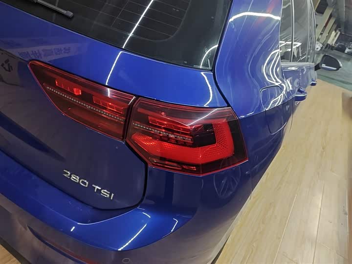 Фото 24 - Volkswagen Golf