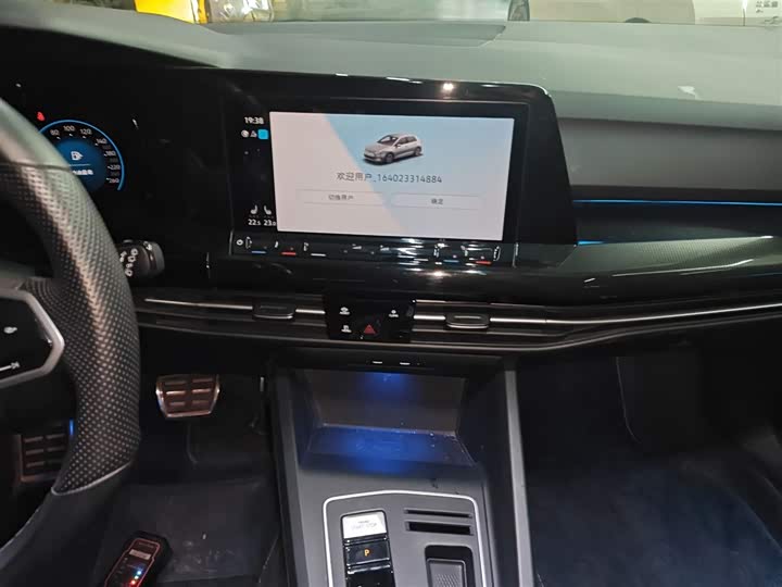 Фото 5 - Volkswagen Golf