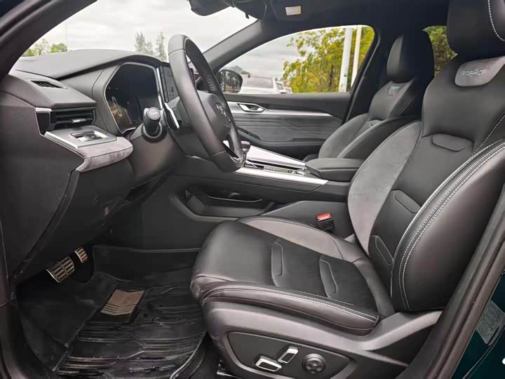 Фото 4 - Geely Preface