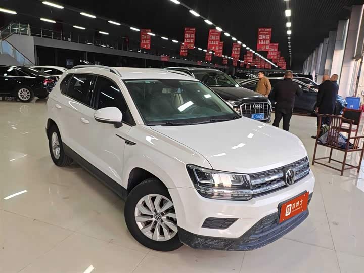 Фото 2 - Volkswagen Tharu