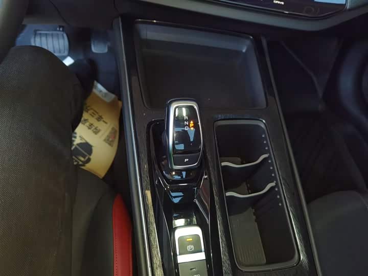 Фото 14 - Dongfeng Aeolus Yixuan Max