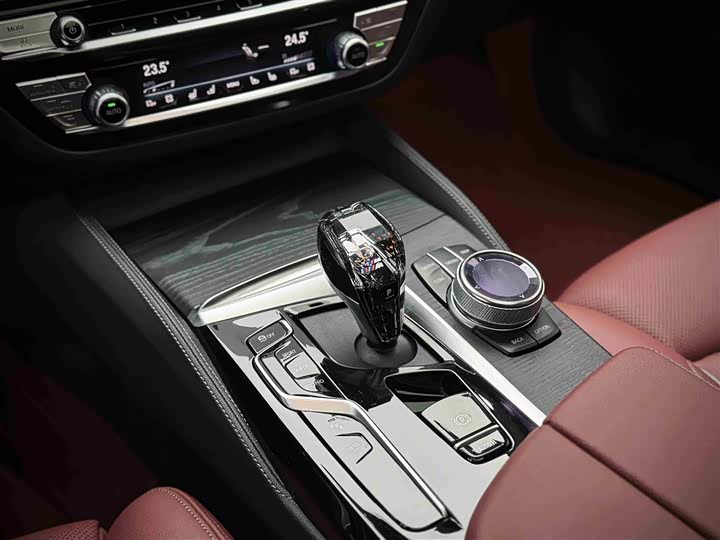 Фото 10 - BMW 5 Series