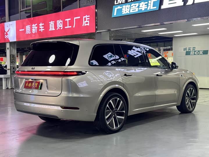 Фото 7 - LiXiang L9