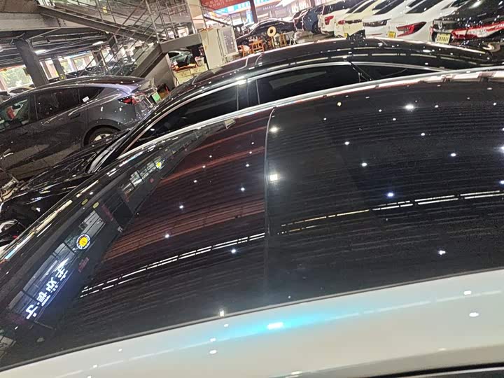 Фото 27 - Toyota Camry