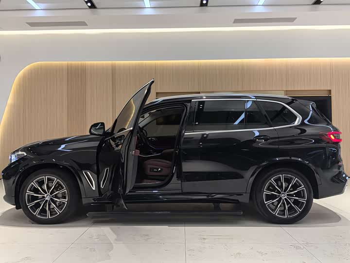 Фото 8 - BMW X5