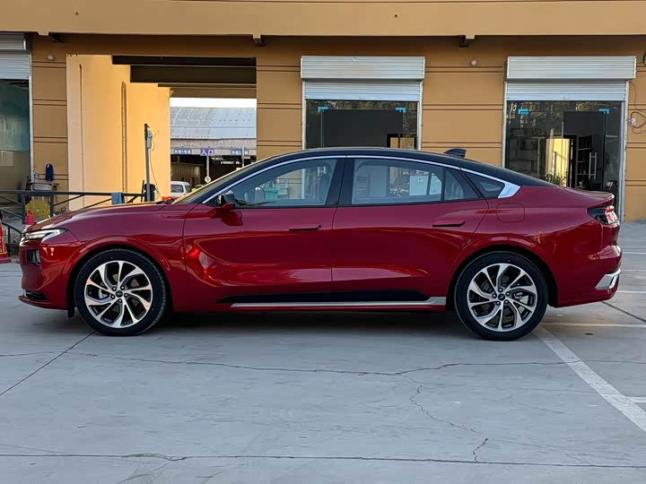 Фото 17 - Ford Mondeo