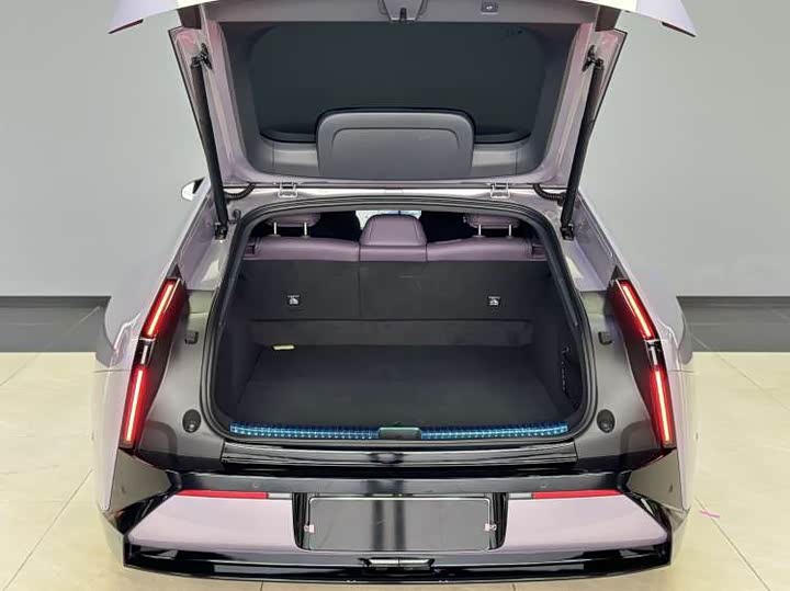 Фото 12 - XPeng P7