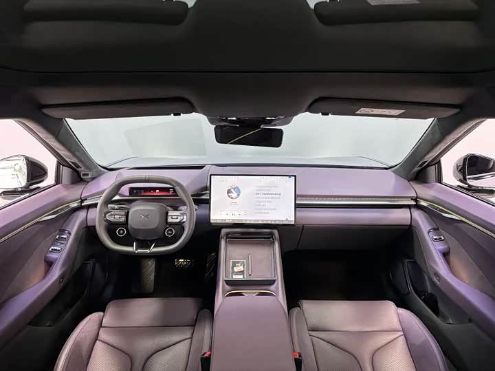 Фото 14 - XPeng P7