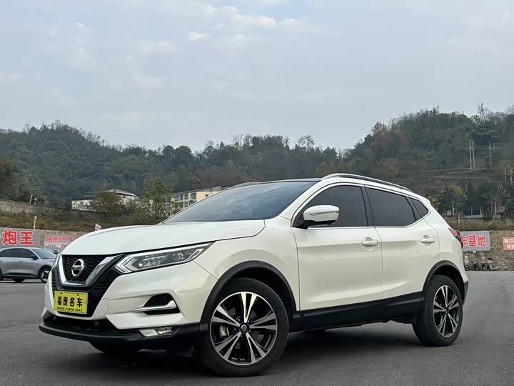 Фото 1 - Nissan Qashqai