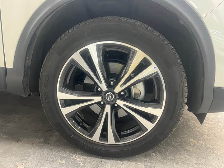 Фото 12 - Nissan Qashqai