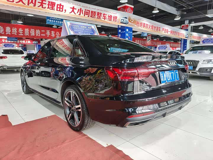 Фото 7 - Audi A4L