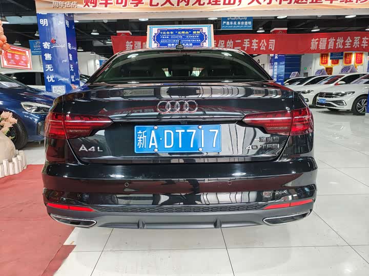 Фото 8 - Audi A4L