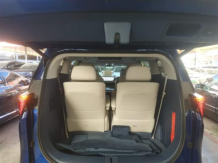 Фото 19 - Buick GL8 Hybrid