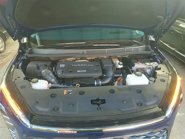 Фото 20 - Buick GL8 Hybrid