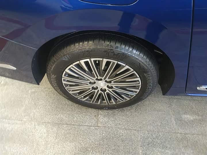 Фото 26 - Buick GL8 Hybrid