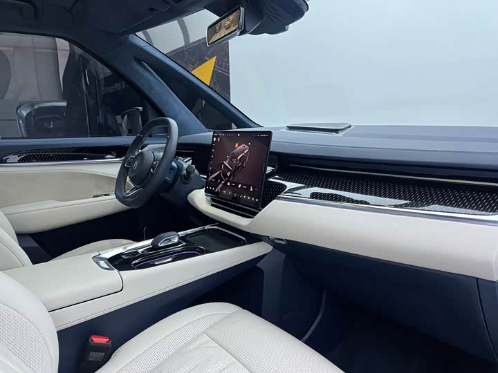 Фото 23 - Zeekr 009