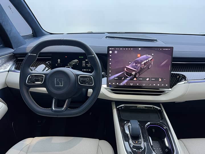 Фото 27 - Zeekr 009