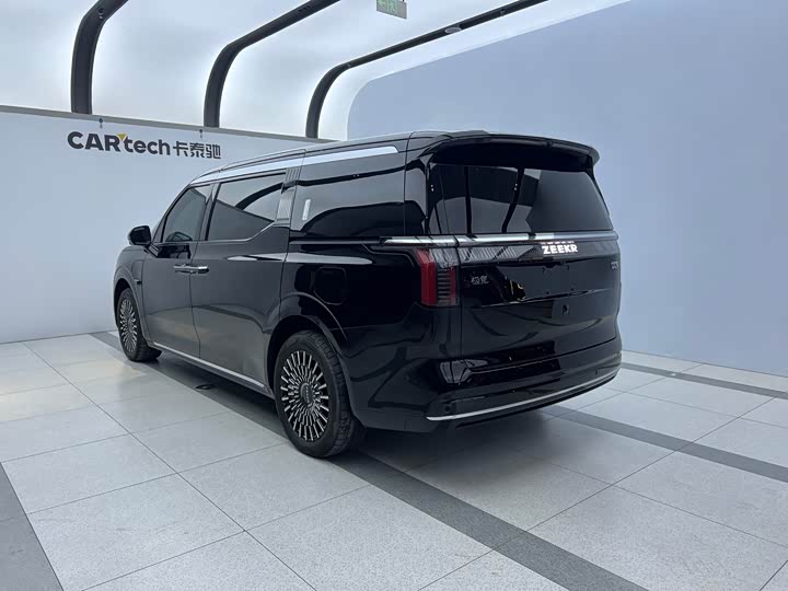 Фото 6 - Zeekr 009