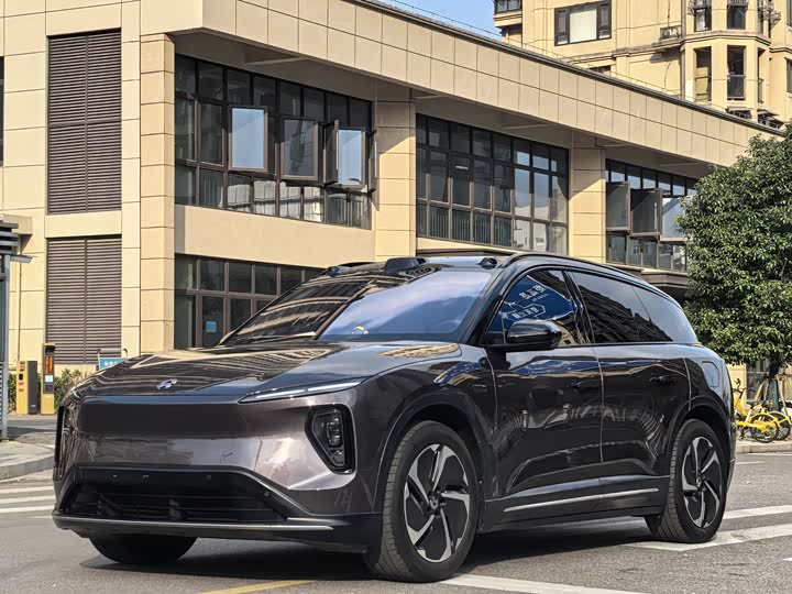 Фото 1 - Nio ES6