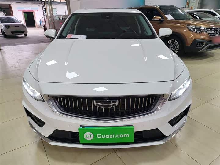 Фото 3 - Geely Preface