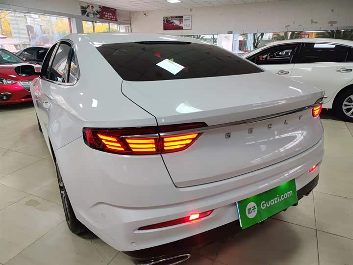 Фото 5 - Geely Preface