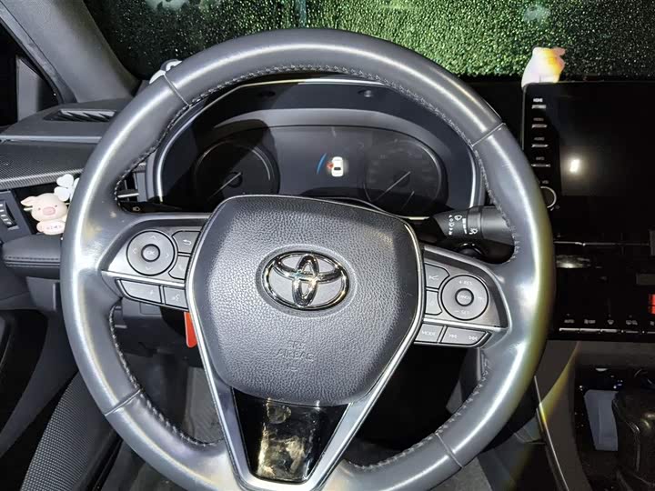 Фото 12 - Toyota Avalon