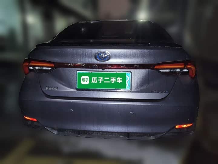 Фото 6 - Toyota Avalon