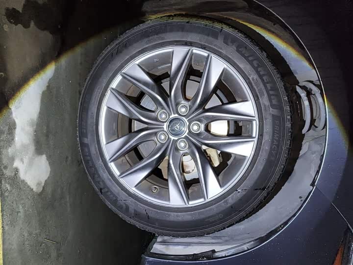 Фото 9 - Toyota Avalon