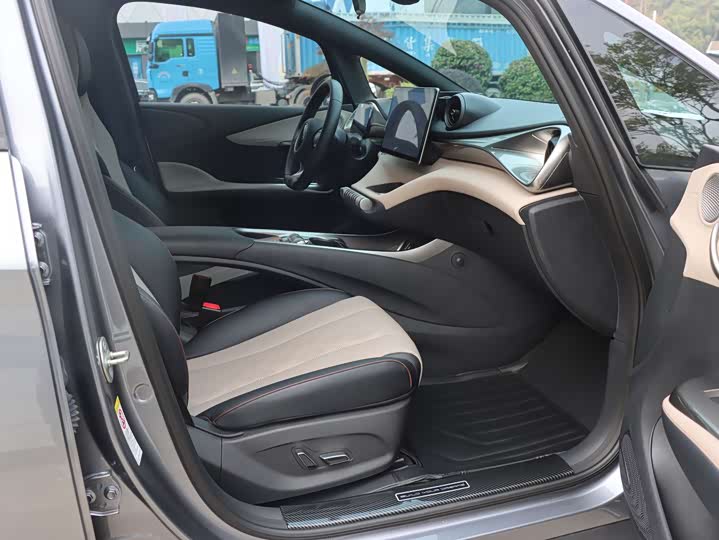 Фото 12 - BYD Dolphin