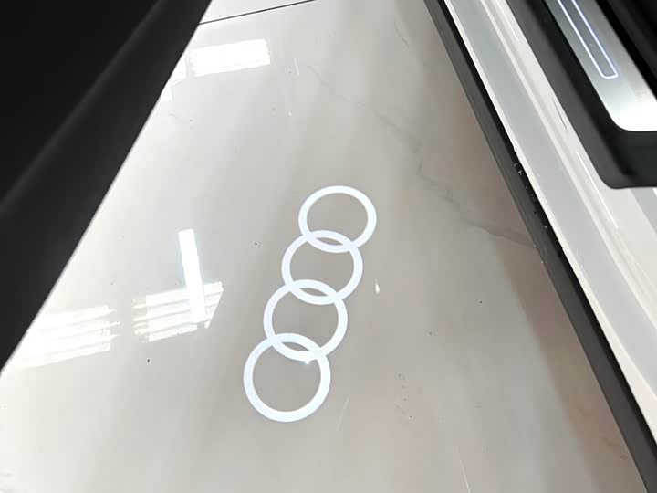 Фото 11 - Audi Q3