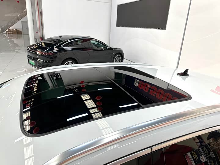 Фото 14 - Audi Q3