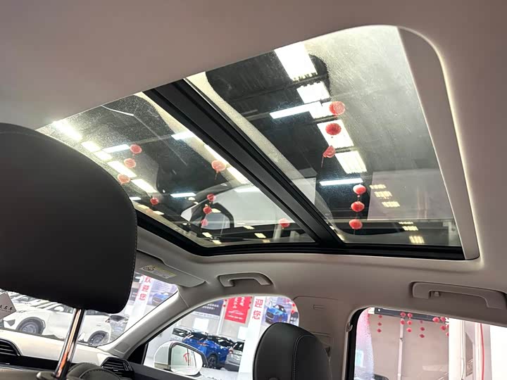 Фото 16 - Audi Q3