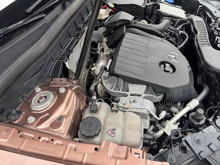 Фото 17 - Mercedes-Benz GLB-Class