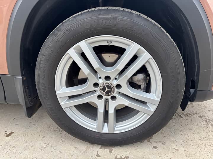 Фото 21 - Mercedes-Benz GLB-Class