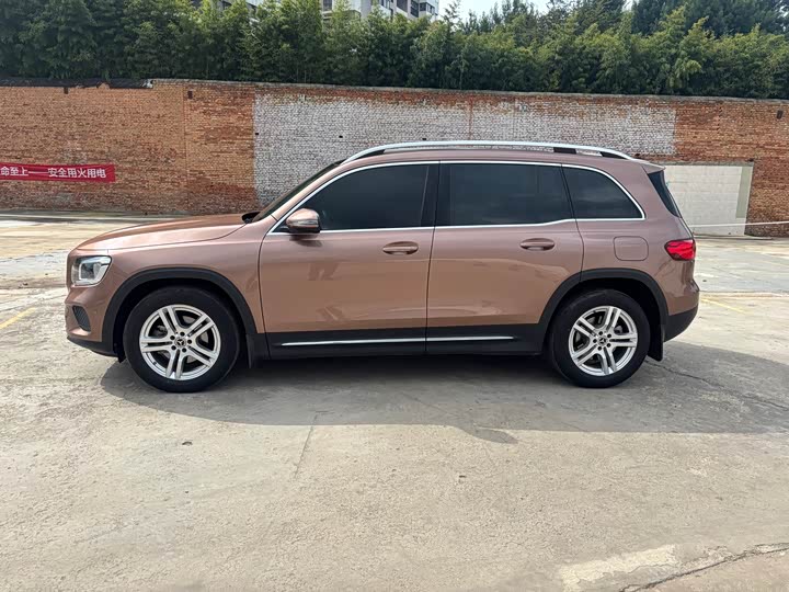 Фото 7 - Mercedes-Benz GLB-Class