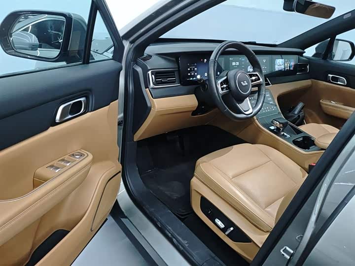 Фото 16 - LiXiang One