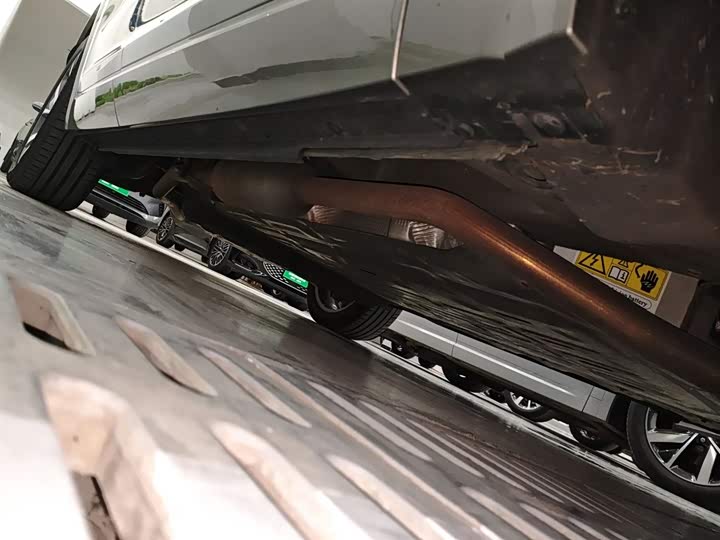 Фото 21 - LiXiang One