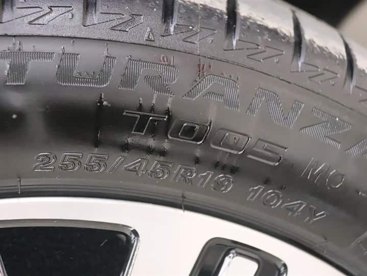 Фото 19 - Mercedes-Benz EQE