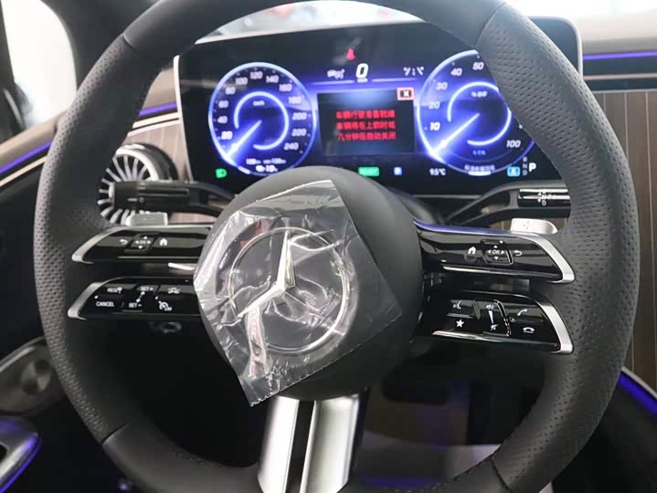 Фото 6 - Mercedes-Benz EQE