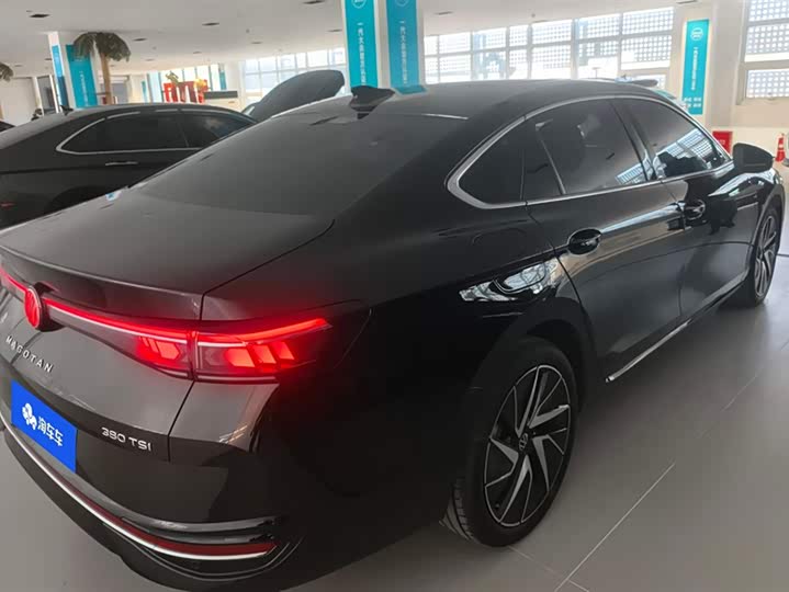 Фото 3 - Volkswagen Magotan