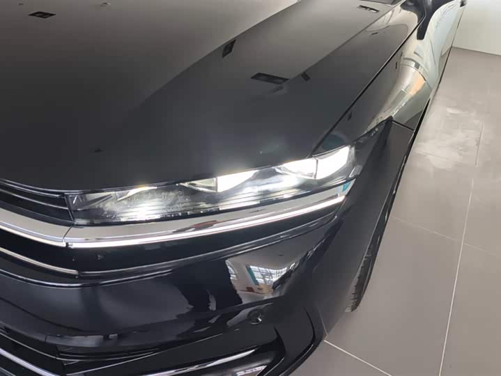 Фото 5 - Volkswagen Magotan