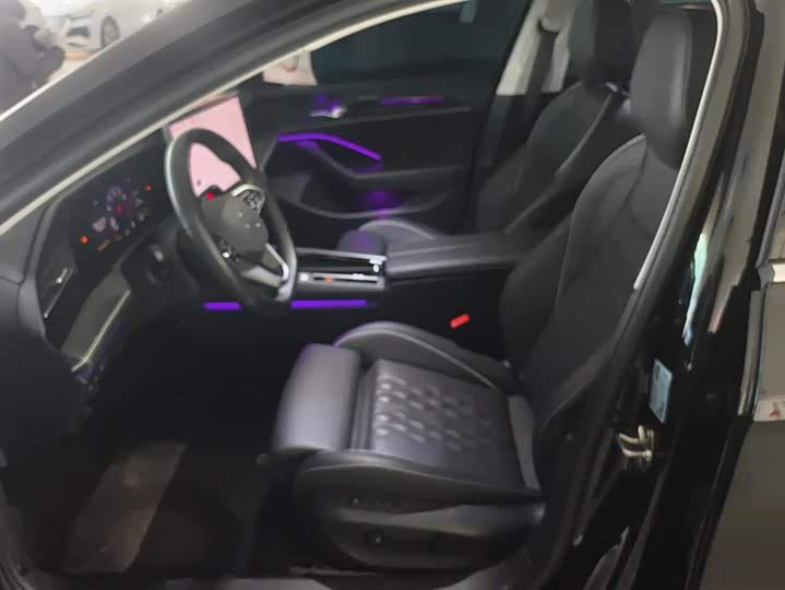 Фото 9 - Volkswagen Magotan