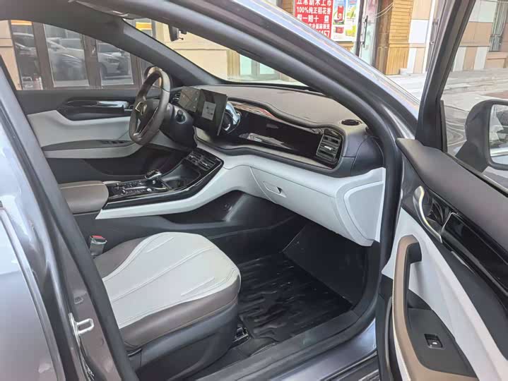 Фото 6 - BYD Qin Plus