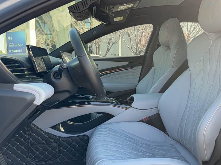 Фото 10 - BYD Seal