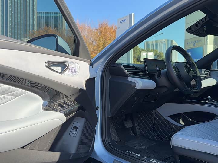 Фото 15 - BYD Seal