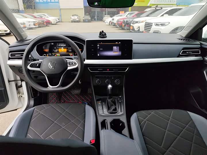 Фото 10 - Volkswagen Lavida