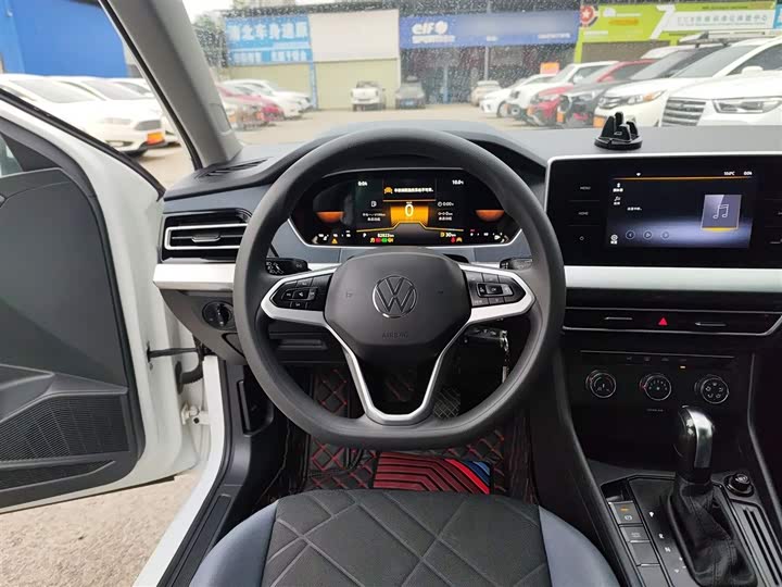 Фото 11 - Volkswagen Lavida